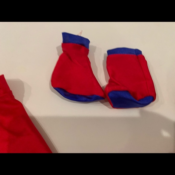 Supergirl costume for doll - Picture 5 of 9